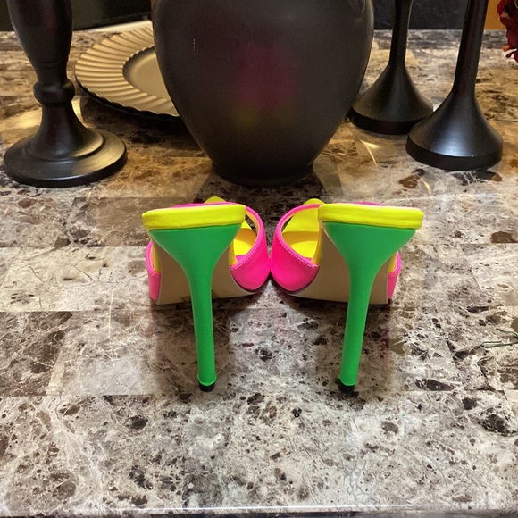 Color Me Bad!! - Picture 3 of 3